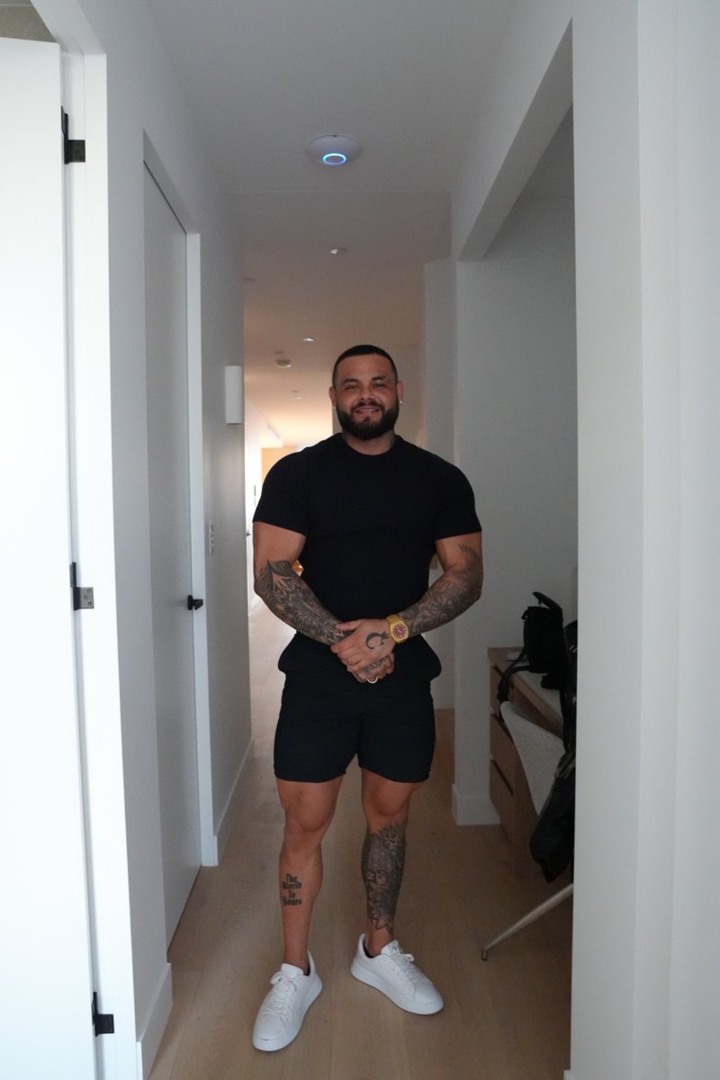 Jay Camilleri, your Crown Physiques coach